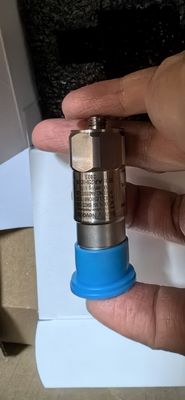 Bently Nevada AM3100T2-Z0 IEPE Accelerometer 100 mV/g Top Exit